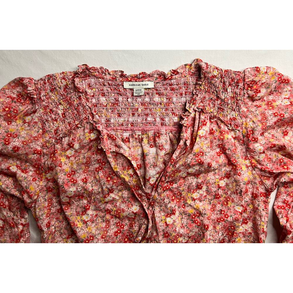 American Eagle Floral Top Shirt SMALL Long Sleeve Smocking Lace Detail - Picture 4 of 9